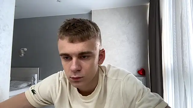SoloFury 라이브 XXX 채팅