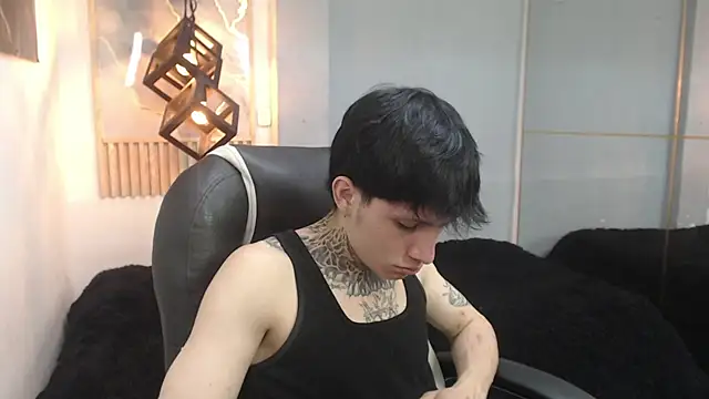 Chat XXX Live Cry_thereal