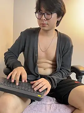_Tommy_7 XXX чат на живо