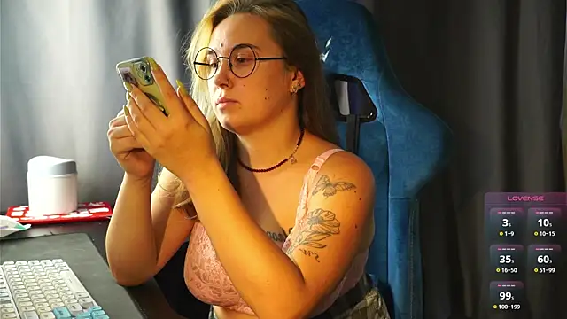 Sandra_SW_ লাইভ XXX চ্যাট