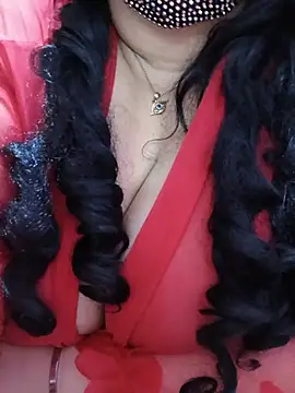 Veronica-Vee Adlı Modelin Canlı XXX Sohbeti