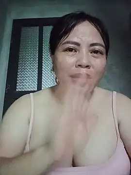 Chat XXX en directo de Lee_bee1