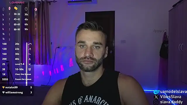DaddySlava 라이브 XXX 채팅
