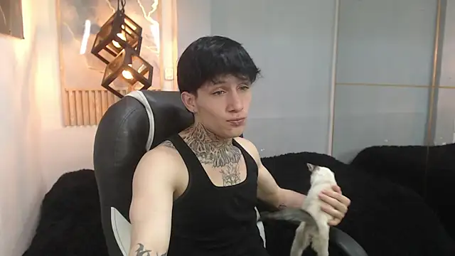 Онлайн чат XXX Cry_thereal