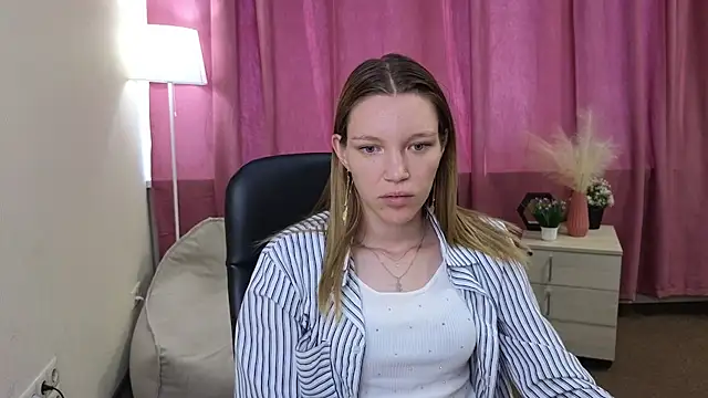 ElainaMoras – Live XXX-chat