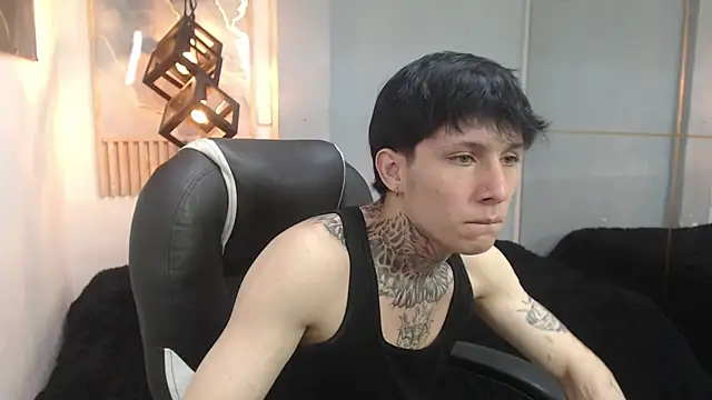 Chat XXX Live Cry_thereal