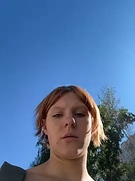 NinaParri Adlı Modelin Canlı XXX Sohbeti