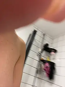 magical_mia live XXX chat