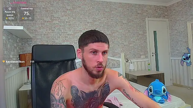 Chatroom XXX en direct de JonahShaw