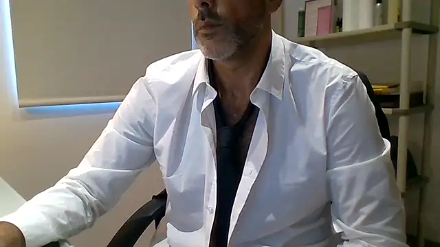 צ'אט XXX בשידור חי של 66MA69
