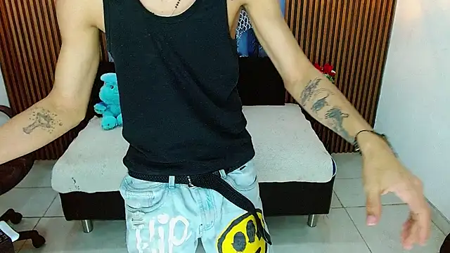 Czat XXX na żywo – Skinny_cute_Alyer