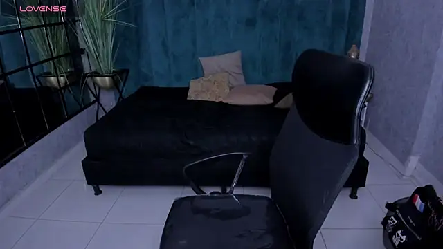Chat +18 de AngelaCoffee ao vivo