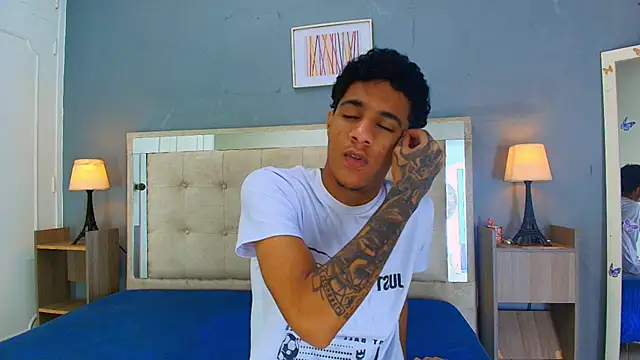 Chatroom XXX en direct de _Thiago12