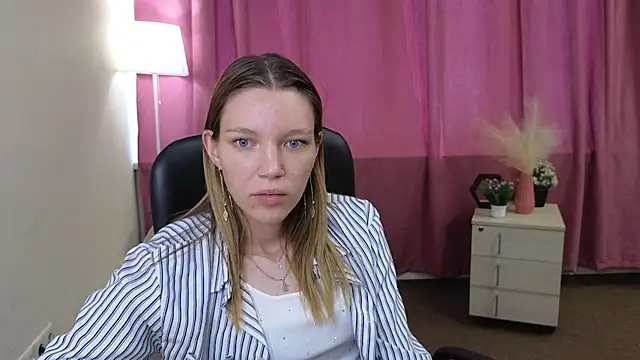 ElainaMoras 라이브 XXX 채팅