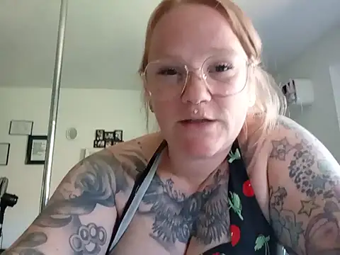TinkTink87's Live XXX Chat
