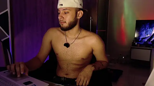 Czat XXX na żywo – Ryan_Miller111