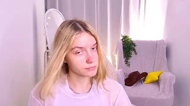 צ'אט XXX בשידור חי של MilanaRayy