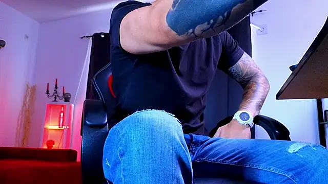 Chat XXX Live MightyAaron66