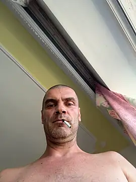 SIRMASTERDOMINATORXXL Adlı Modelin Canlı XXX Sohbeti