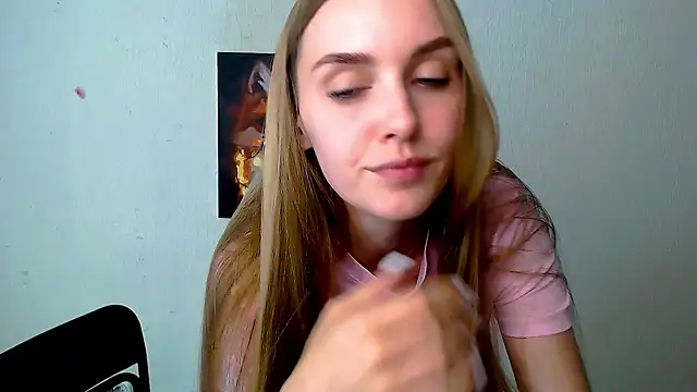 Chat +18 de Doll_Angelina ao vivo