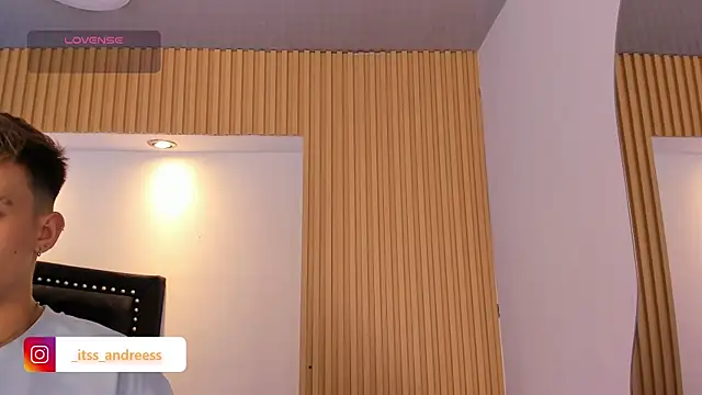 LiamWildx20's Live XXX Chat