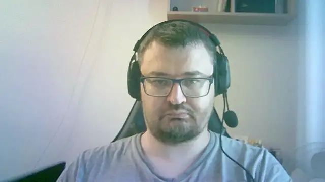 Chat XXX en directo de SirAbuser