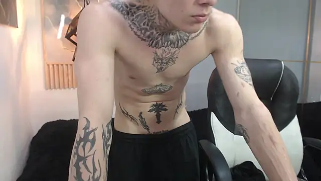 Cry_thereal XXX чат на живо