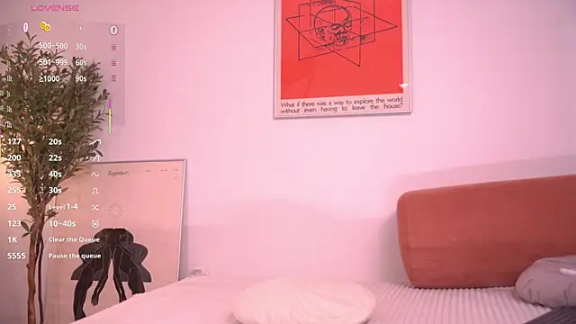 Pheromoonn Live XXX chat