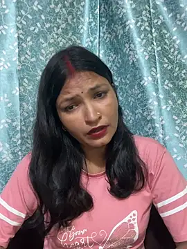 Priyaa_1433 – Naživo XXX chat