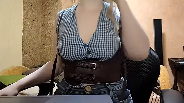 צ'אט XXX בשידור חי של KateVibe_01