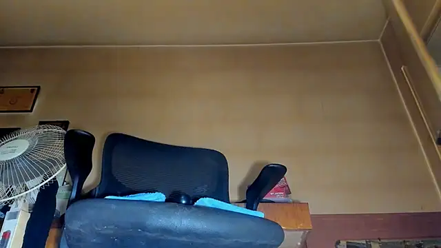 kinkyman47's Live XXX Chat