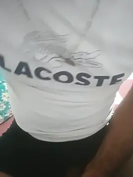 MAMIDRjk élő XXX-chatje