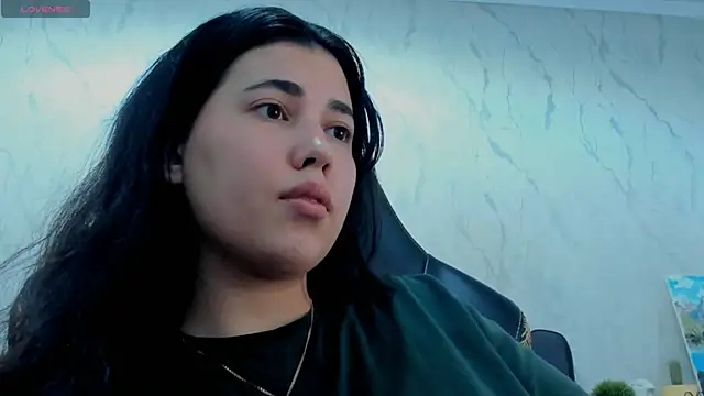 Diara_1an Adlı Modelin Canlı XXX Sohbeti
