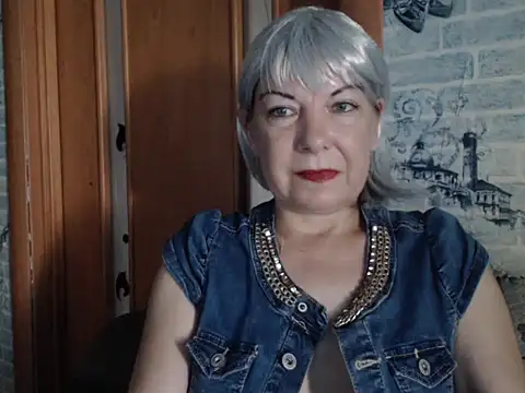 XXX chat uživo modela Lillia_Ray