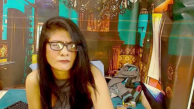 Chatroom XXX en direct de IndianAllure