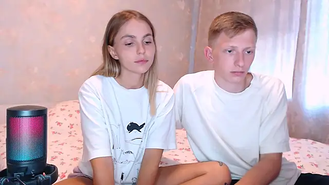 juliaanddima 现场XXX聊天