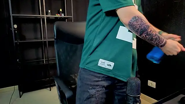 FelixStarkk – Naživo XXX chat