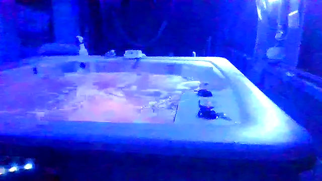 CrystalMaria8のライブXXXチャット
