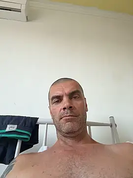 SIRMASTERDOMINATORXXL Adlı Modelin Canlı XXX Sohbeti