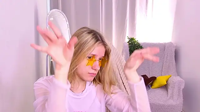 Chat XXX en directo de MilanaRayy
