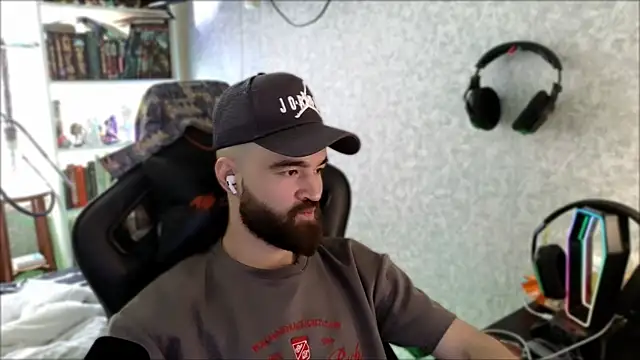 Онлайн чат XXX _Serious_Man