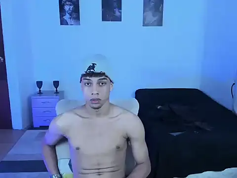 Nathan_velez Show in webcam