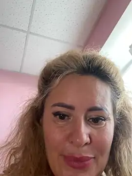 Tania201243 Live XXX-chat
