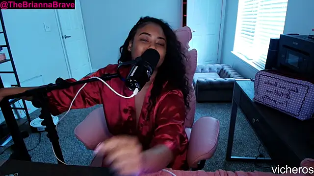 Czat XXX na żywo – BriannaBrave