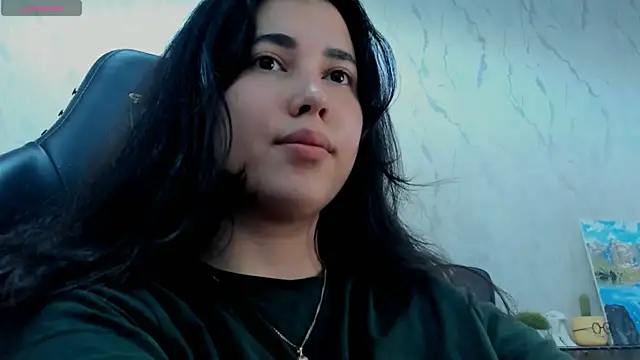 Diara_1an Adlı Modelin Canlı XXX Sohbeti