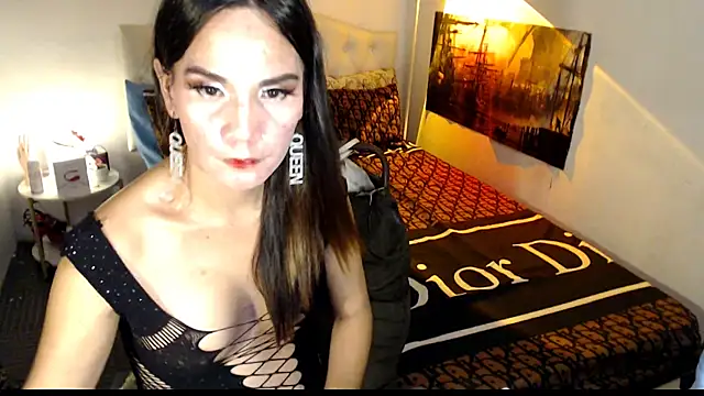 Czat XXX na żywo – NinaDOM4CUM