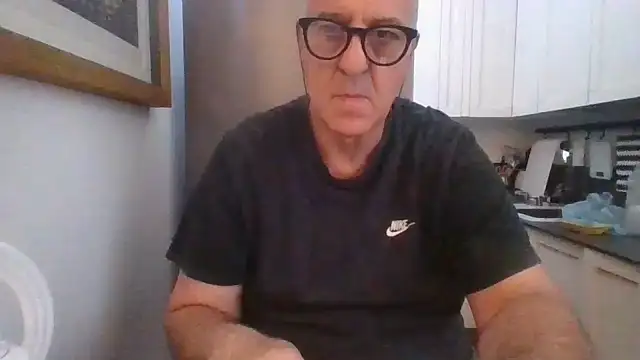 ANONIMO7735 live XXX chat