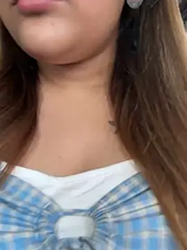Chatroom XXX en direct de Pink_BabyDoll