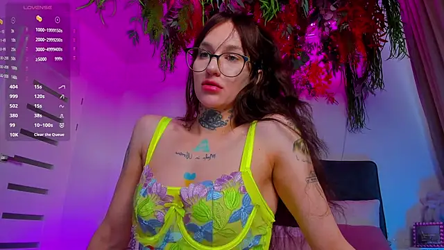PalmLora1's Live XXX Chat