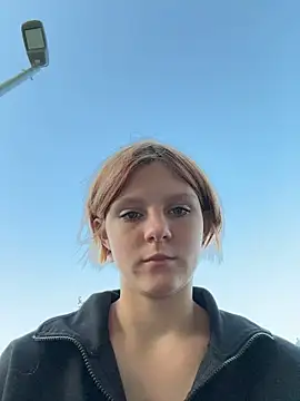 Chat +18 de NinaParri ao vivo
